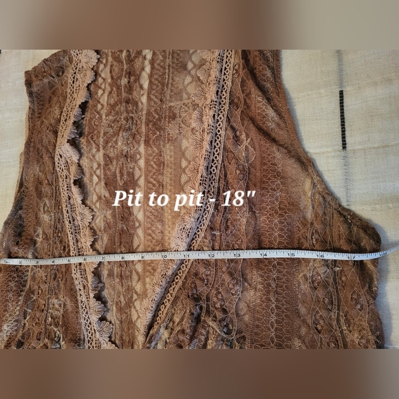 Oragami Lace Duster Vest with High-Low Hem M - Picture 8 of 12